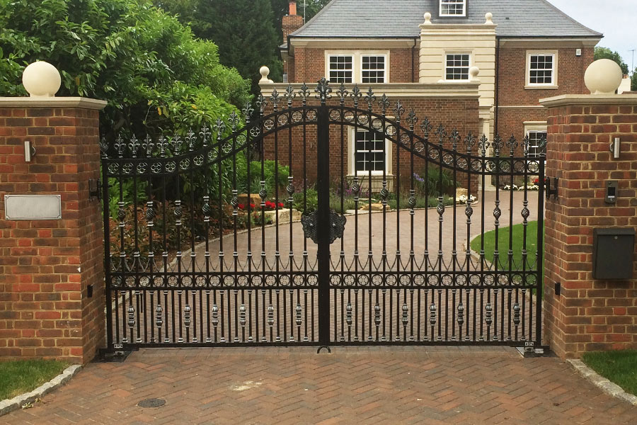 Wrought Iron Entry Gate Designs